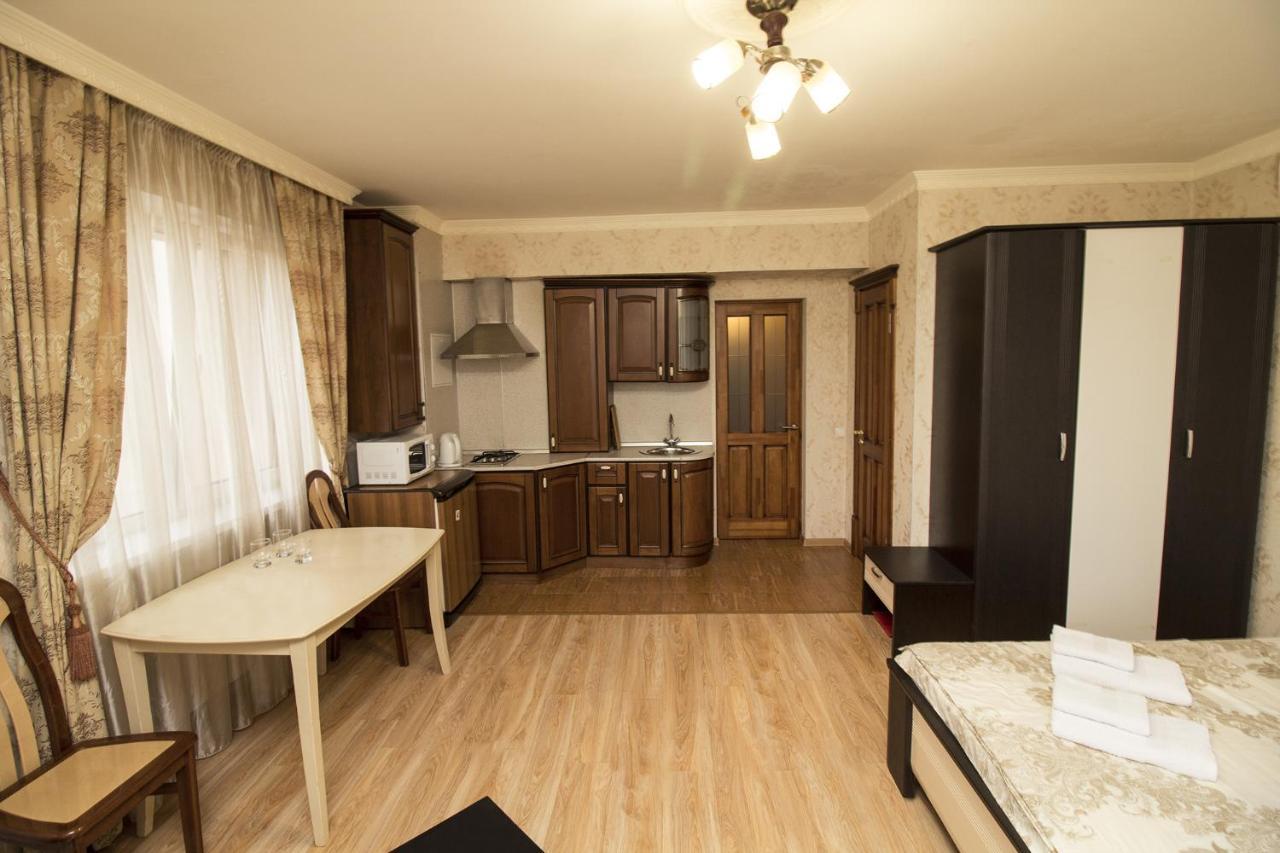 Apartment Pervomayskaya 15 Pjatigorsk Exterior foto